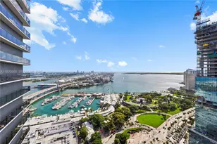 398 NE 5th St, Miami, FL 33132 - Photo 16