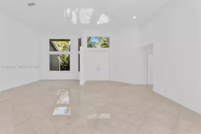 1003 Trailmore Ln, Weston, FL 33326 - Photo 4