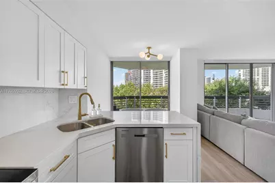 19101 Mystic Pointe Dr #402, Aventura, FL 33180 - Photo 24