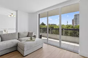 19101 NE Mystic Pointe Dr, Aventura, FL 33180 - Photo 22