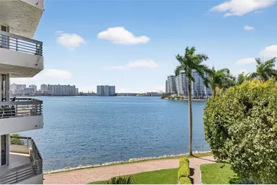 19101 Mystic Pointe Dr #402, Aventura, FL 33180 - Photo 2