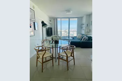 90 SW 3rd St #2605, Miami, FL 33130 - Photo 4