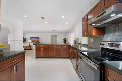 8700 SW 64th Ave #-, Pinecrest, FL 33156 - Photo 10