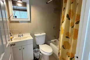 990 SW 9th St, Miami, FL 33130 - Photo 4