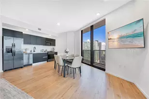 398 NE 5th St, Miami, FL 33132 - Photo 10