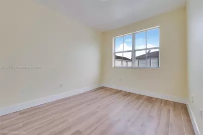 24331 SW 108th Pl, Homestead, FL 33032 - Photo 10