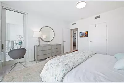 1080 Brickell Ave #2506, Miami, FL 33131 - Photo 10