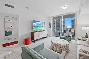 1080 Brickell Ave, Miami, FL 33131 - Photo 2
