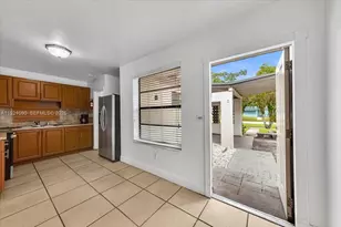 4710 NW 12th St, Lauderhill, FL 33313 - Photo 10