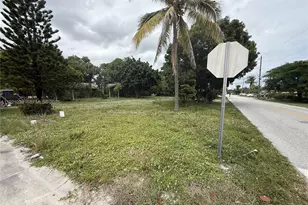 201 NW 11th St, Pompano Beach, FL 33060 - Photo 1