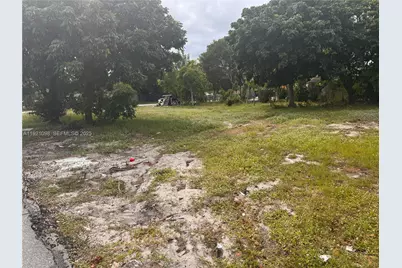 201 NW 11th St, Pompano Beach, FL 33060 - Photo 4