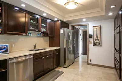 1800 NE 114th St #2105, Miami, FL 33181 - Photo 12