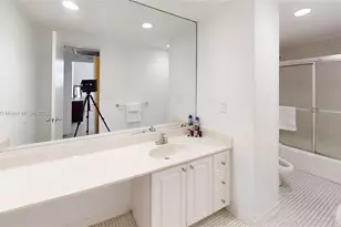 4001 S Ocean Dr, Hollywood, FL 33019 - Photo 14