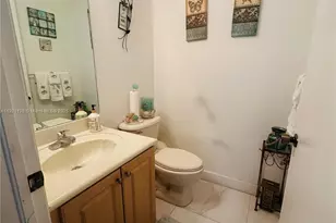 14343 SW 10th St, Pembroke Pines, FL 33027 - Photo 20