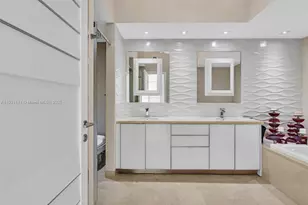 16500 Collins Ave, Sunny Isles Beach, FL 33160 - Photo 60