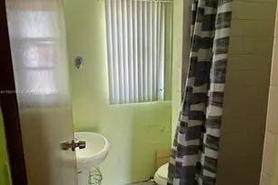 1229 NE 3rd Ave, Fort Lauderdale, FL 33304 - Photo 10