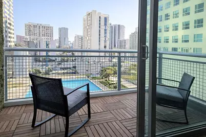 690 SW 1st Ct #1423, Miami, FL 33130 - Photo 4