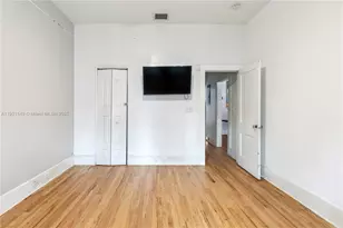 27 NE 49th St, Miami, FL 33137 - Photo 6