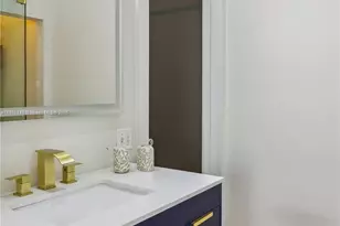 27 NE 49th St, Miami, FL 33137 - Photo 14