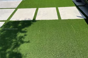 27 NE 49th St, Miami, FL 33137 - Photo 22