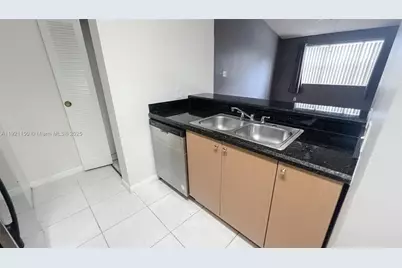 630 S Park Rd #25-3, Hollywood, FL 33021 - Photo 4