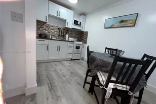 326 Wilson St, Hollywood, FL 33019 - Photo 4