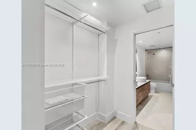 121 NE 34th St #L303, Miami, FL 33137 - Photo 26