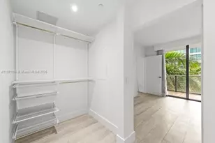 121 NE 34th St, Miami, FL 33137 - Photo 24