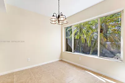 10191 NW 5th Street, Plantation, FL 33324 - Photo 8
