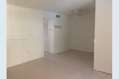 255 Sunrise Dr #103, Key Biscayne, FL 33149 - Photo 2