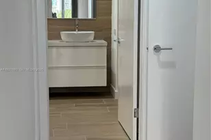 20191 E Country Club Dr, Aventura, FL 33180 - Photo 32