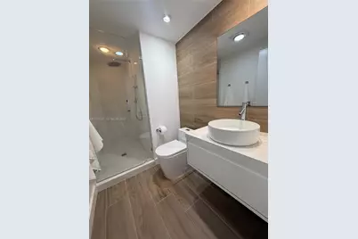 20191 E Country Club Dr #504, Aventura, FL 33180 - Photo 34