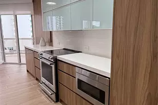 20191 E Country Club Dr, Aventura, FL 33180 - Photo 4