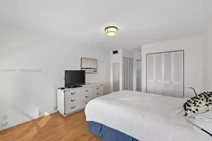 200 Diplomat Pkwy, Hallandale Beach, FL 33009 - Photo 26