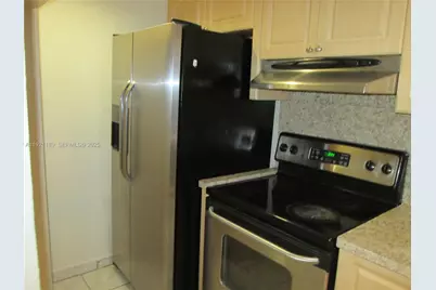 8001 W 6th Ave #O, Hialeah, FL 33014 - Photo 2