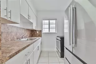 6921 Rue Vendome, Miami Beach, FL 33141 - Photo 8