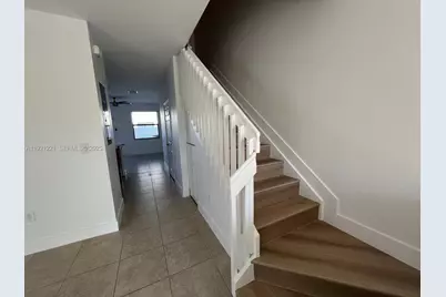 9399 W 33rd Ln, Hialeah, FL 33018 - Photo 12