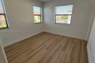 9399 W 33rd Ln, Hialeah, FL 33018 - Photo 32