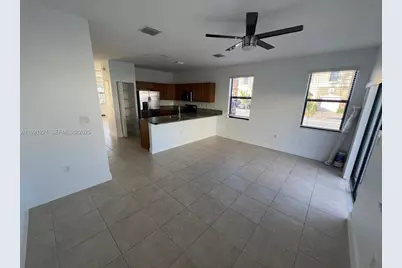 9399 W 33rd Ln, Hialeah, FL 33018 - Photo 16