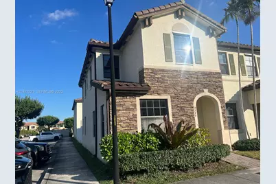 9399 W 33rd Ln, Hialeah, FL 33018 - Photo 2