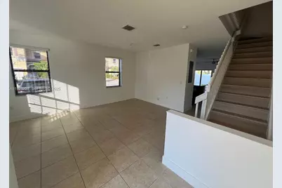 9399 W 33rd Ln, Hialeah, FL 33018 - Photo 4