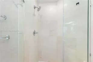 60 SW 13th St, Miami, FL 33130 - Photo 34