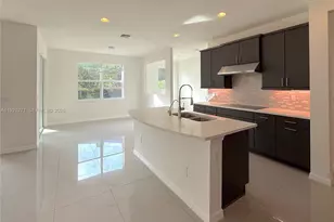 4352 Large Leaf Ln, Hollywood, FL 33021 - Photo 6