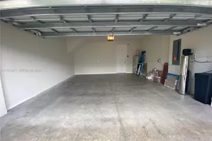 4352 Large Leaf Ln, Hollywood, FL 33021 - Photo 30