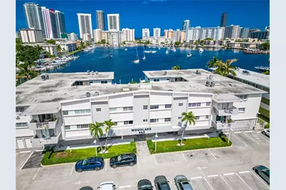 462 Golden Isles Dr #305, Hallandale Beach, FL 33009 - Photo 1