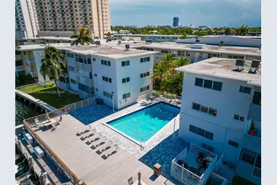 462 Golden Isles Dr #305, Hallandale Beach, FL 33009 - Photo 4
