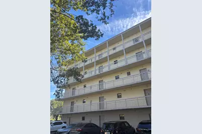 8290 Lake Dr #528, Doral, FL 33166 - Photo 1