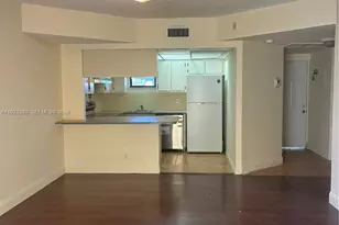 8290 Lake Dr, Doral, FL 33166 - Photo 10