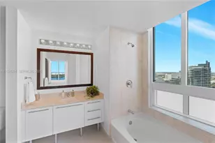 1900 N Bayshore Dr, Miami, FL 33132 - Photo 26