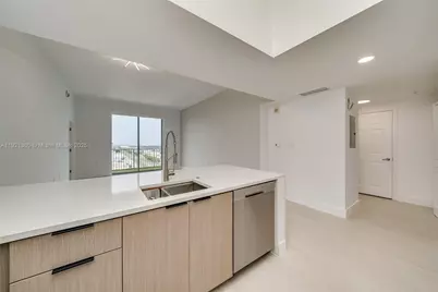 140 S Dixie Hwy #1007, Hollywood, FL 33020 - Photo 2
